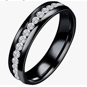 Black gunmetal CZ ring 💍 size 7 NWT